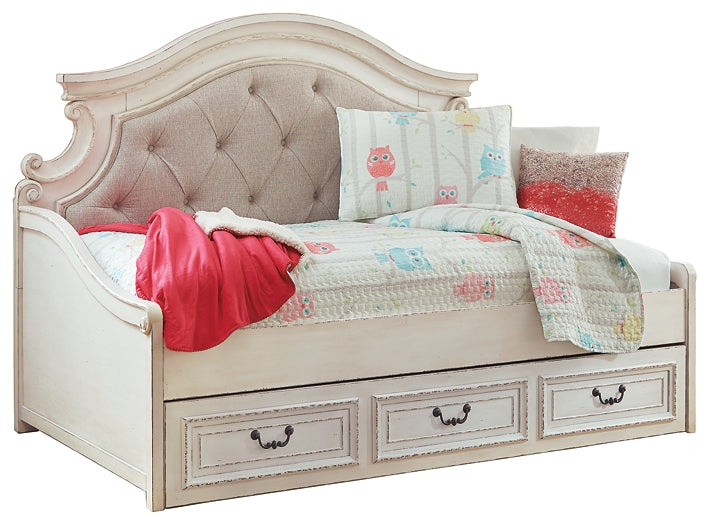 Realyn Day Bed With 1 Large Storage Drawer
