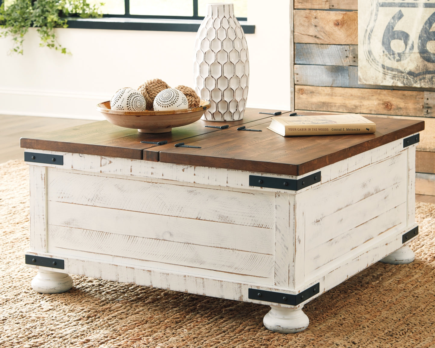 Mesa de cóctel Wystfield con almacenamiento