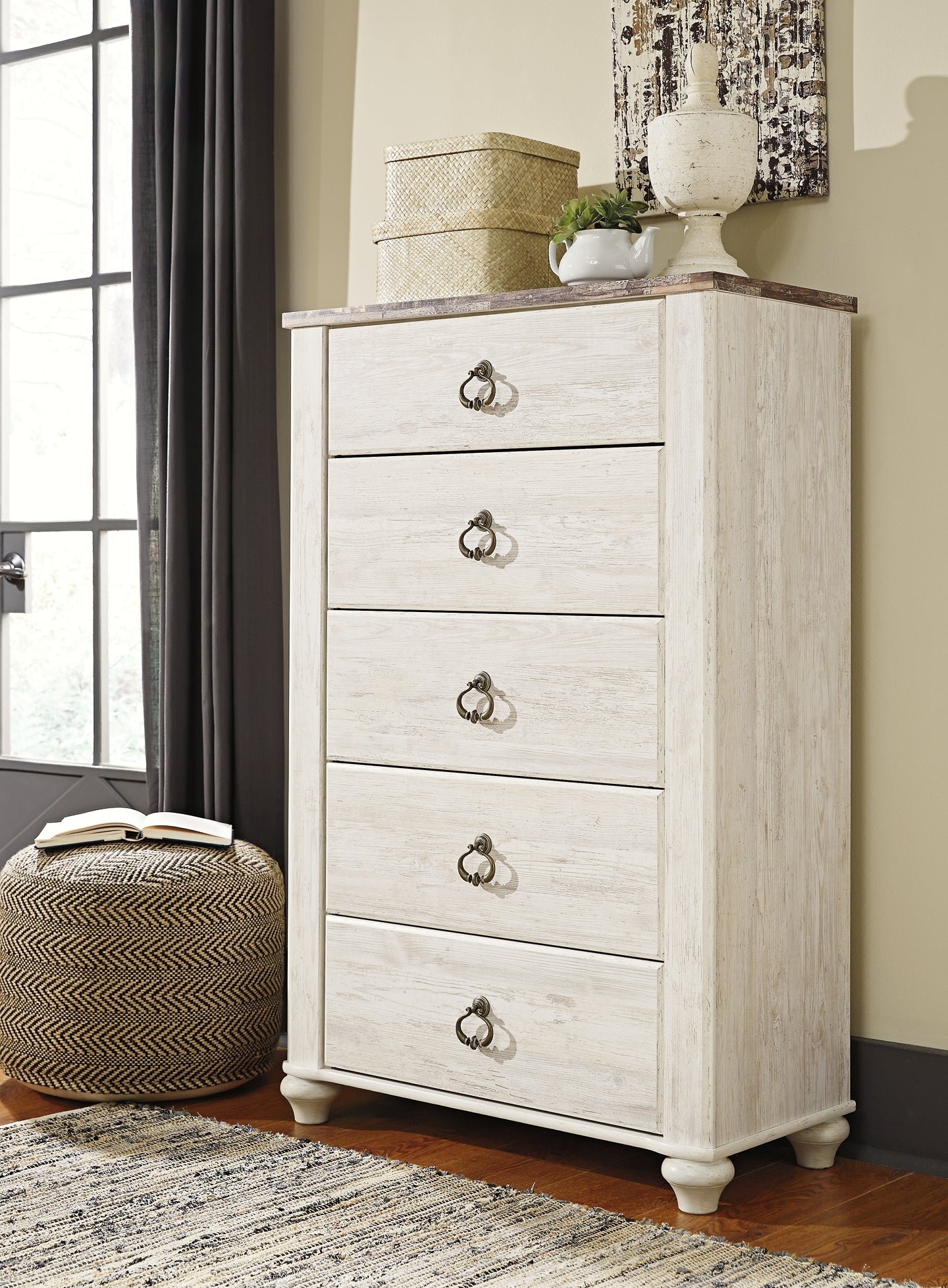 Willowton Panel Bed With Mirrored Dresser And Chest