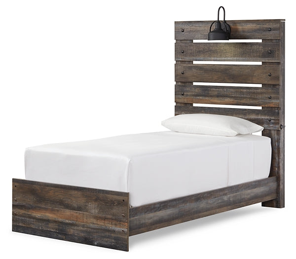 Drystan Panel Bed With Mirrored Dresser, Chest And Nightstand