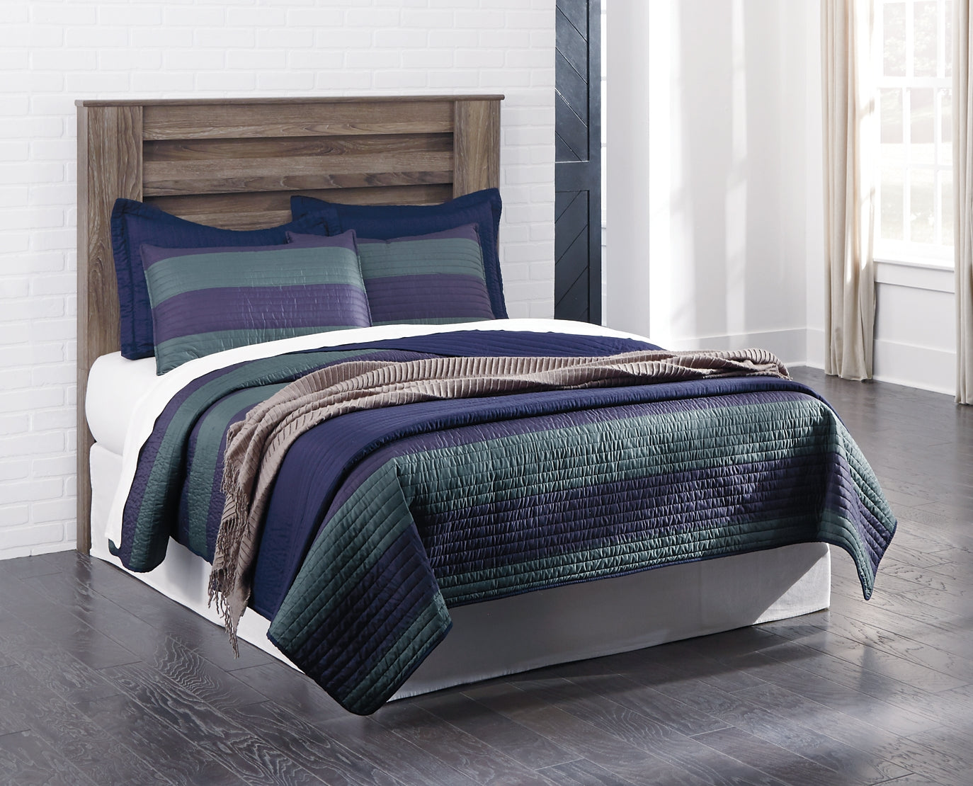 Zelen Panel Headboard With Mirrored Dresser