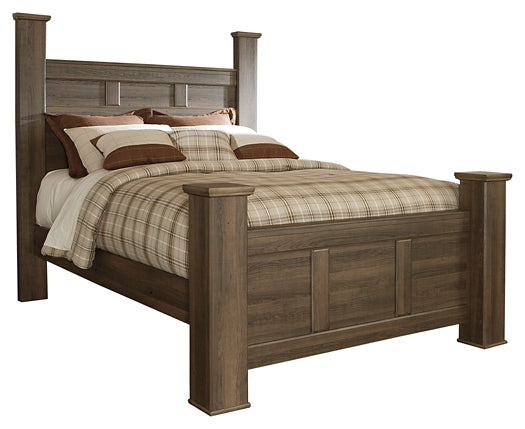 Juararo Poster Bed With Mirrored Dresser And Chest
