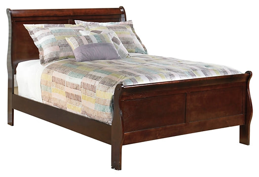 Alisdair Sleigh Bed With Mirrored Dresser And 2 Nightstands