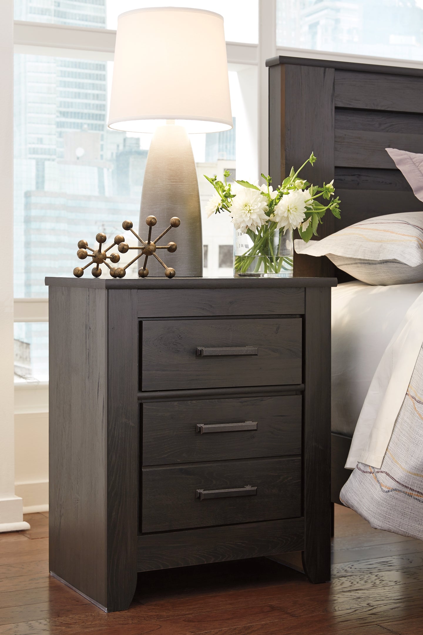Brinxton Panel Bed With Mirrored Dresser And 2 Nightstands