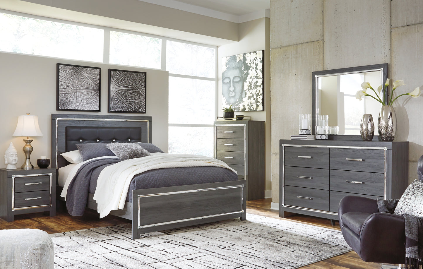 Cama con paneles Lodanna, cómoda con espejo y arcón