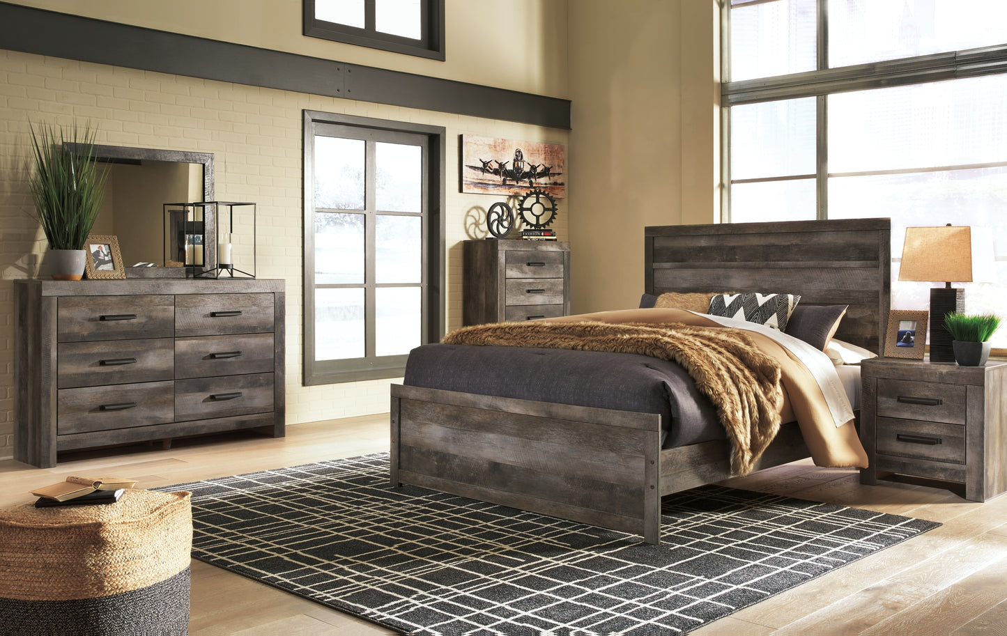 Cama con paneles Wynnlow, cómoda con espejo y mesita de noche