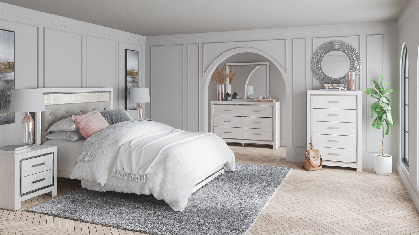 Cama Altyra con paneles, cómoda con espejo y mesita de noche