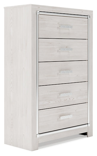 Cama Altyra con paneles, cómoda y espejo