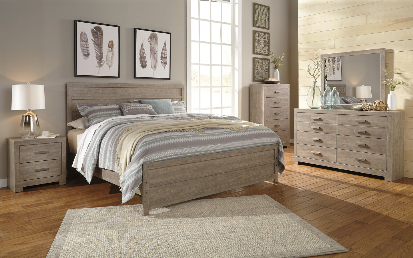 Cama con paneles Culverbach, cómoda con espejo y arcón