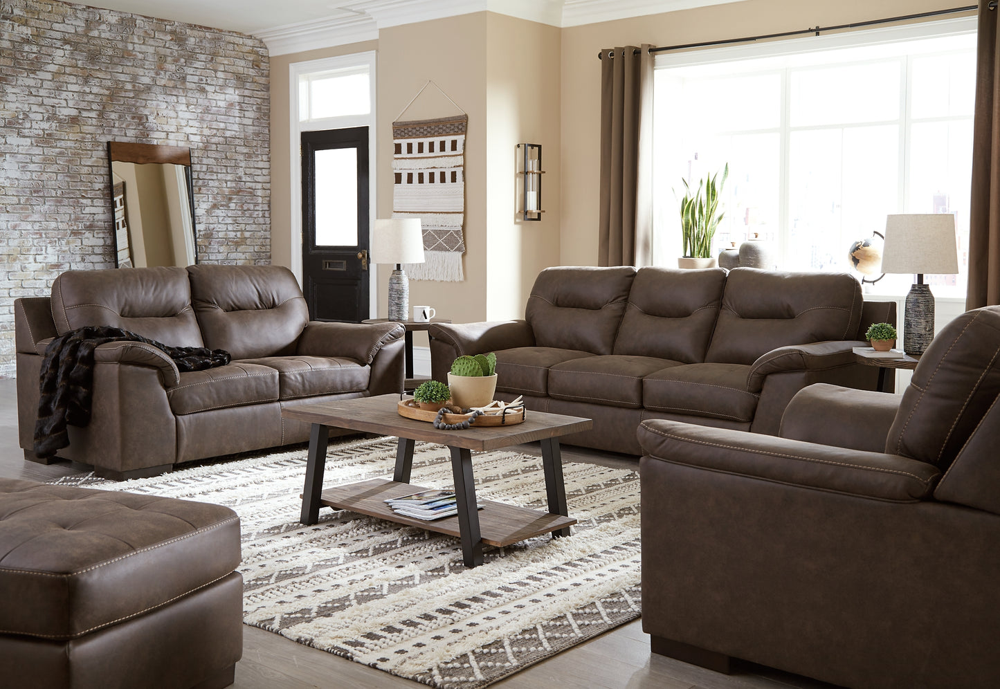 Sofá, loveseat, silla y otomana Maderla