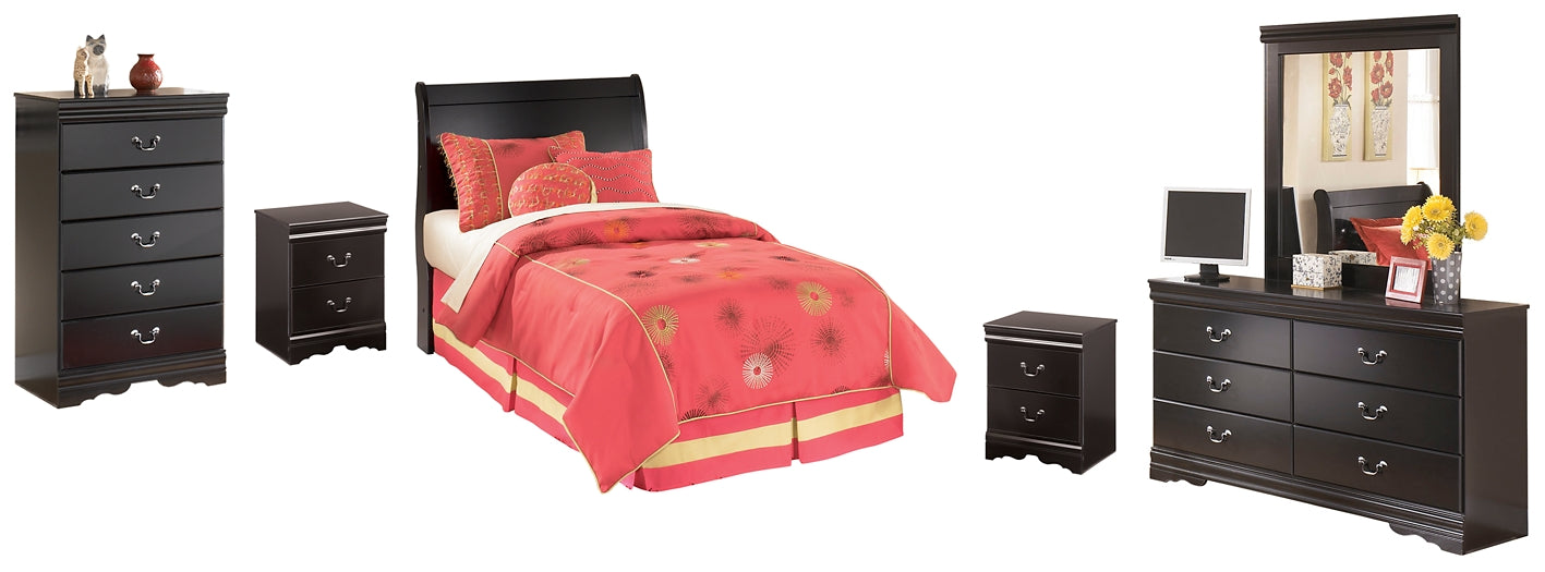Huey Vineyard Sleigh Headboard With Mirrored Dresser, Chest And 2 Nightstands
