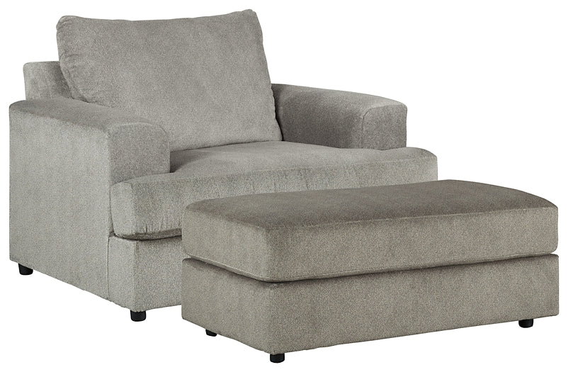 Sofá, loveseat, silla y otomana Soletren