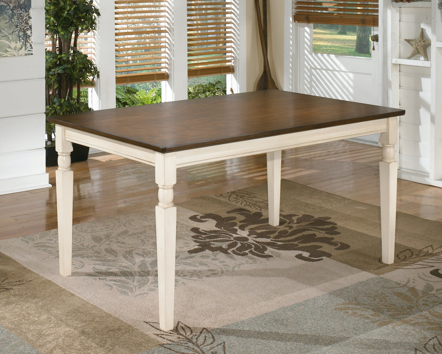 Mesa de comedor y 4 sillas Whitesburg