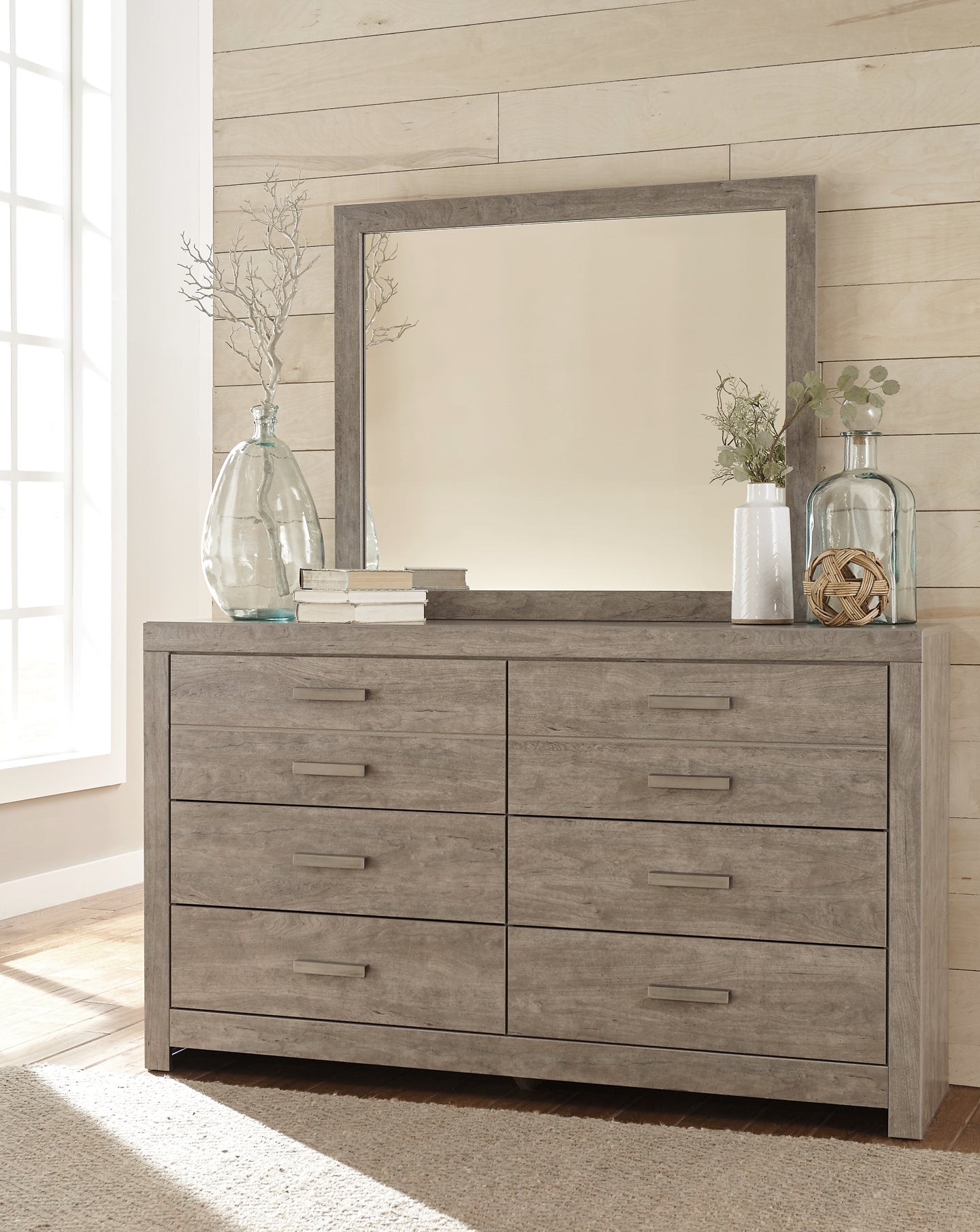 Culverbach Panel Bed With Mirrored Dresser And 2 Nightstands