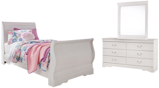Anarasia Sleigh Bed With Mirrored Dresser