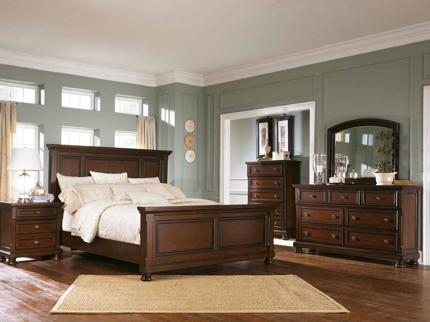 Cama Porter con paneles, cómoda y espejo