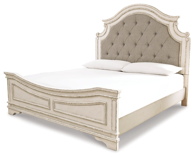 Cama tapizada con paneles y tocador con espejo Realyn California