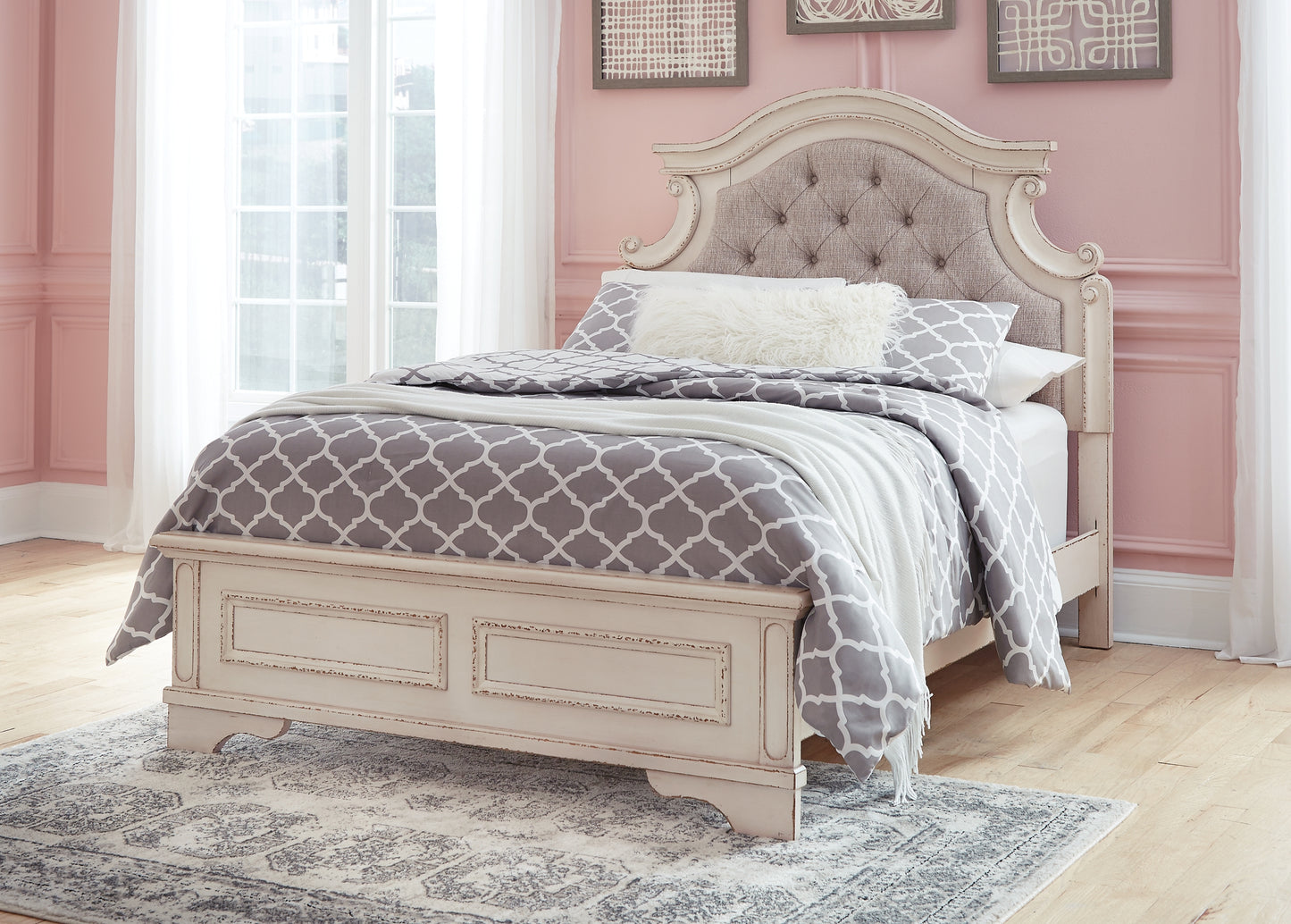 Realyn Panel Bed With Mirrored Dresser And 2 Nightstands