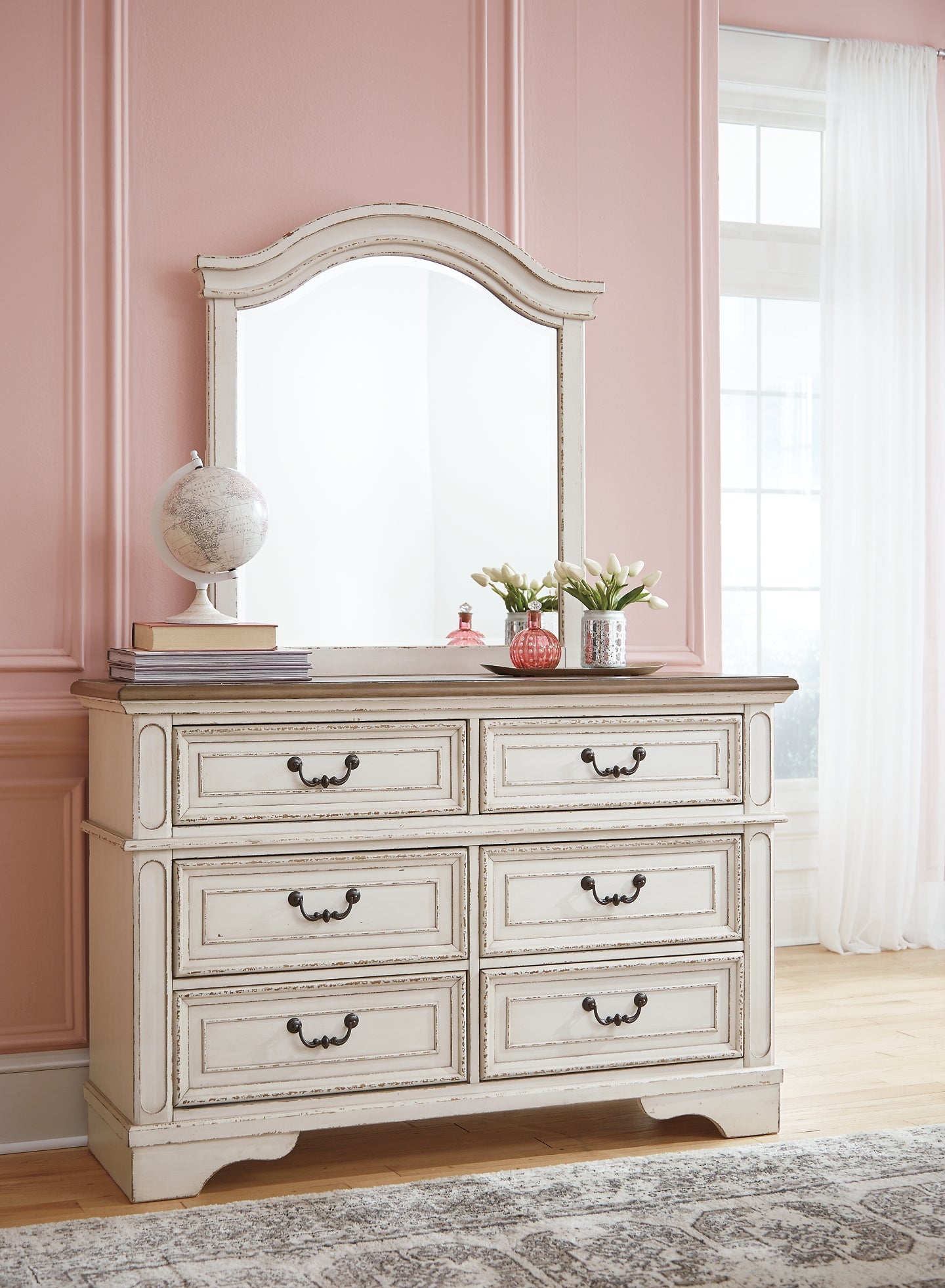 Realyn Panel Bed With Mirrored Dresser And Chest