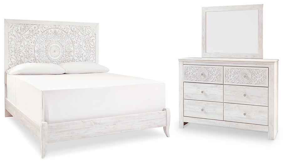 Cama Paxberry con paneles y tocador con espejo