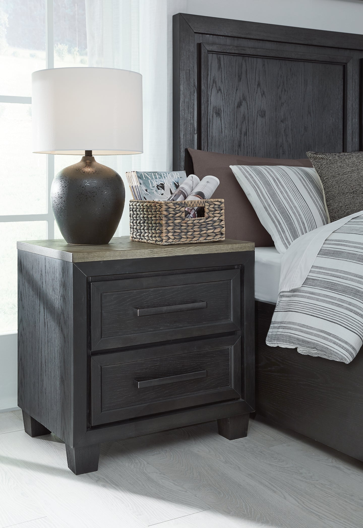 Cama Foyland con almacenamiento, tocador con espejo, cómoda y mesita de noche