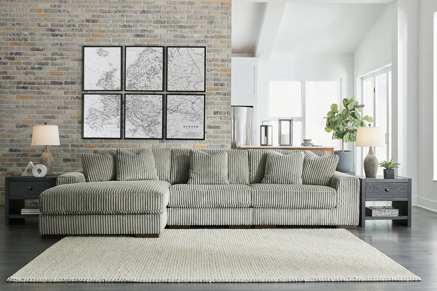 Seccional Lindyn de 3 piezas con chaise longue