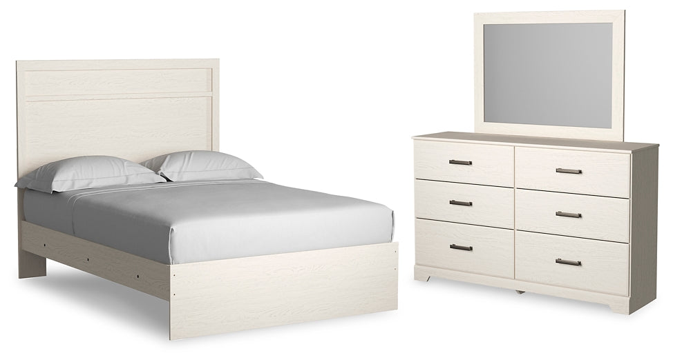 Stelsie Panel Bed With Mirrored Dresser