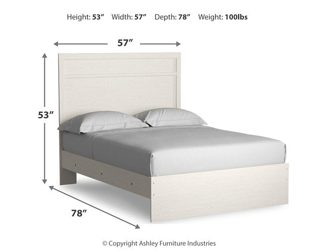 Stelsie Panel Bed With Mirrored Dresser