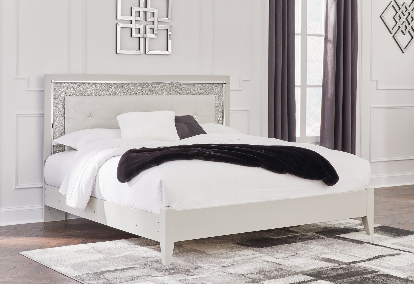 Cama tapizada con paneles Zyniden