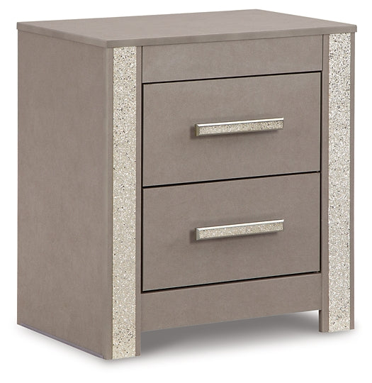 Surancha Panel Bed With Mirrored Dresser And 2 Nightstands