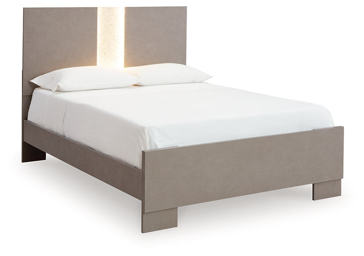 Surancha Panel Bed With Mirrored Dresser, Chest And Nightstand
