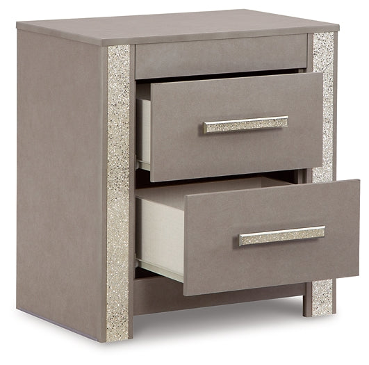 Surancha Panel Bed With Mirrored Dresser, Chest And Nightstand