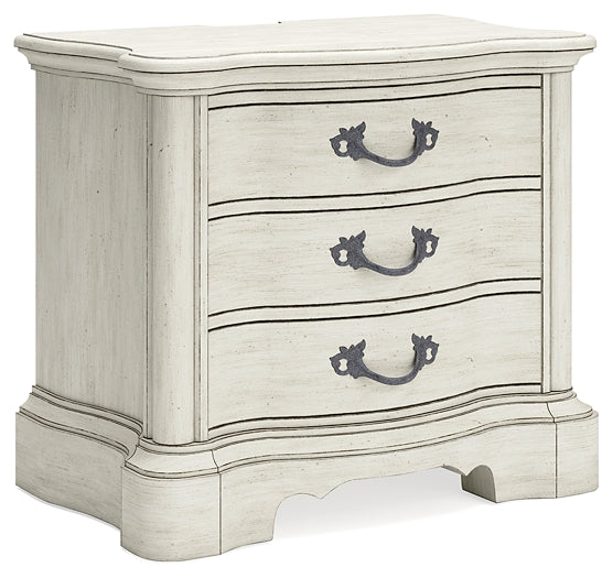 Cama tapizada Arlendyne con cómoda con espejo, cómoda y mesita de noche
