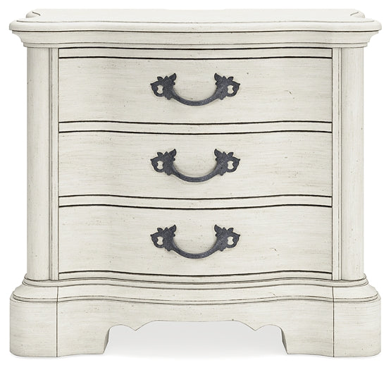 Cama tapizada California Arlendyne con cómoda con espejo, cómoda y mesita de noche