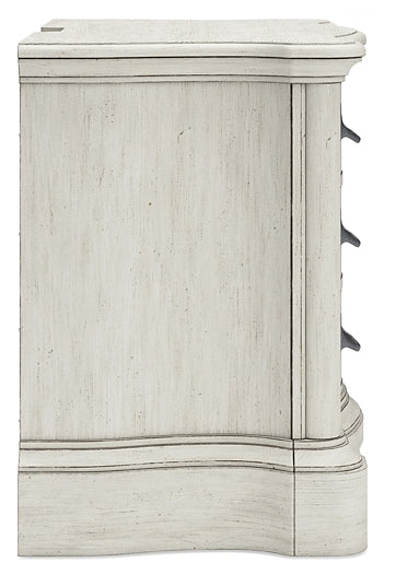 Cama tapizada California Arlendyne con cómoda con espejo, cómoda y mesita de noche
