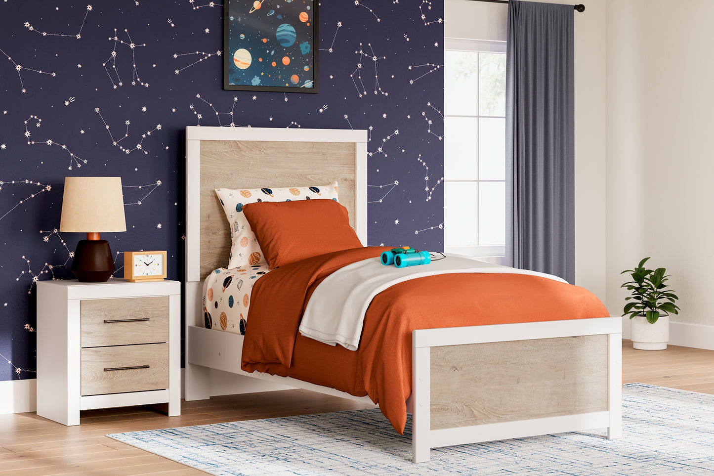 Charbitt Panel Bed With Mirrored Dresser