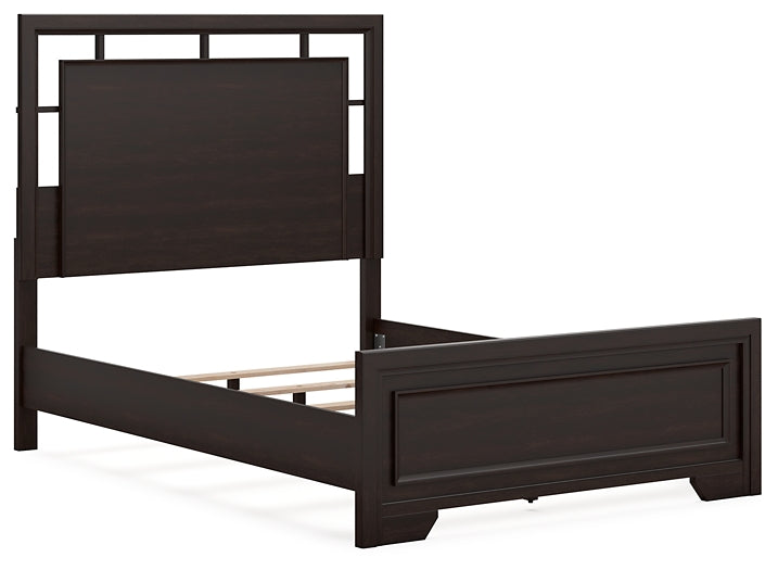 Covetown Panel Bed With Mirrored Dresser