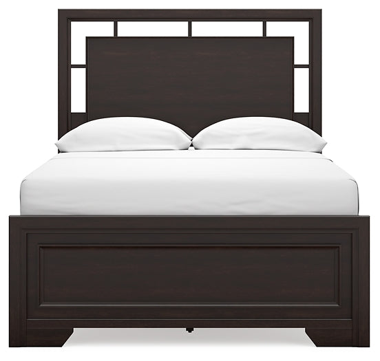Covetown Panel Bed With Mirrored Dresser