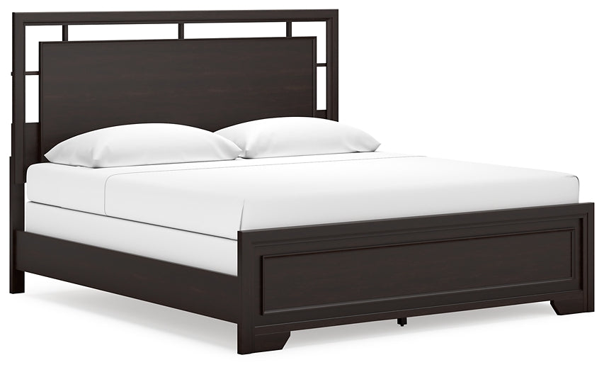 Cama con paneles Covetown y tocador con espejo
