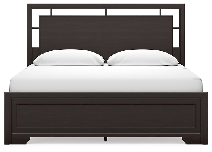 Cama con paneles Covetown y tocador con espejo