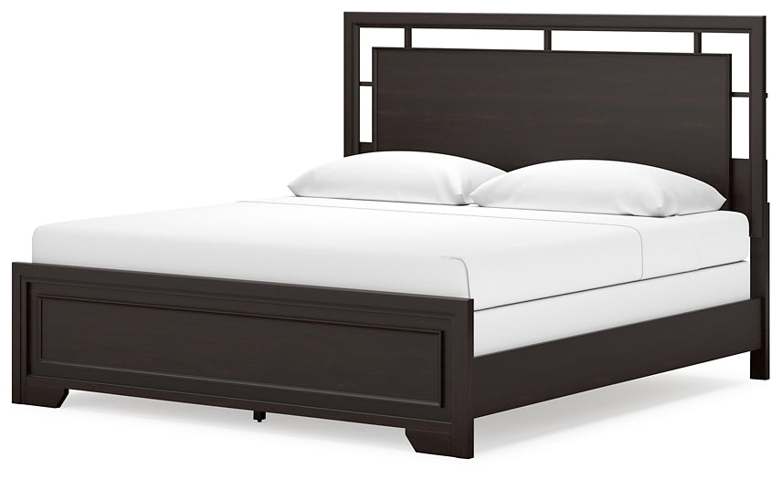 Cama con paneles Covetown y tocador con espejo