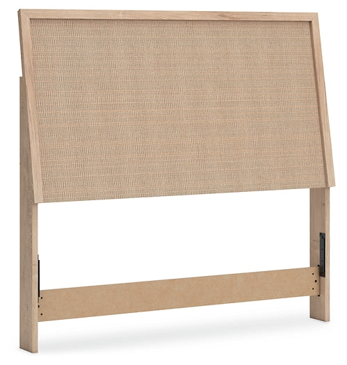 Cielden Panel Headboard With Mirrored Dresser