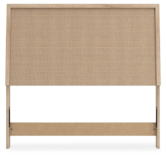 Cielden Panel Headboard With Mirrored Dresser