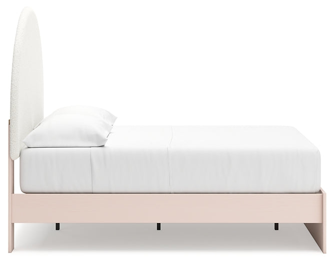 Wistenpine Upholstered Panel Bed With Mirrored Dresser