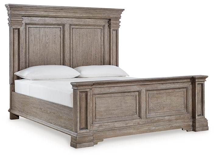 Cama California con paneles Blairhurst, tocador con espejo y mesita de noche