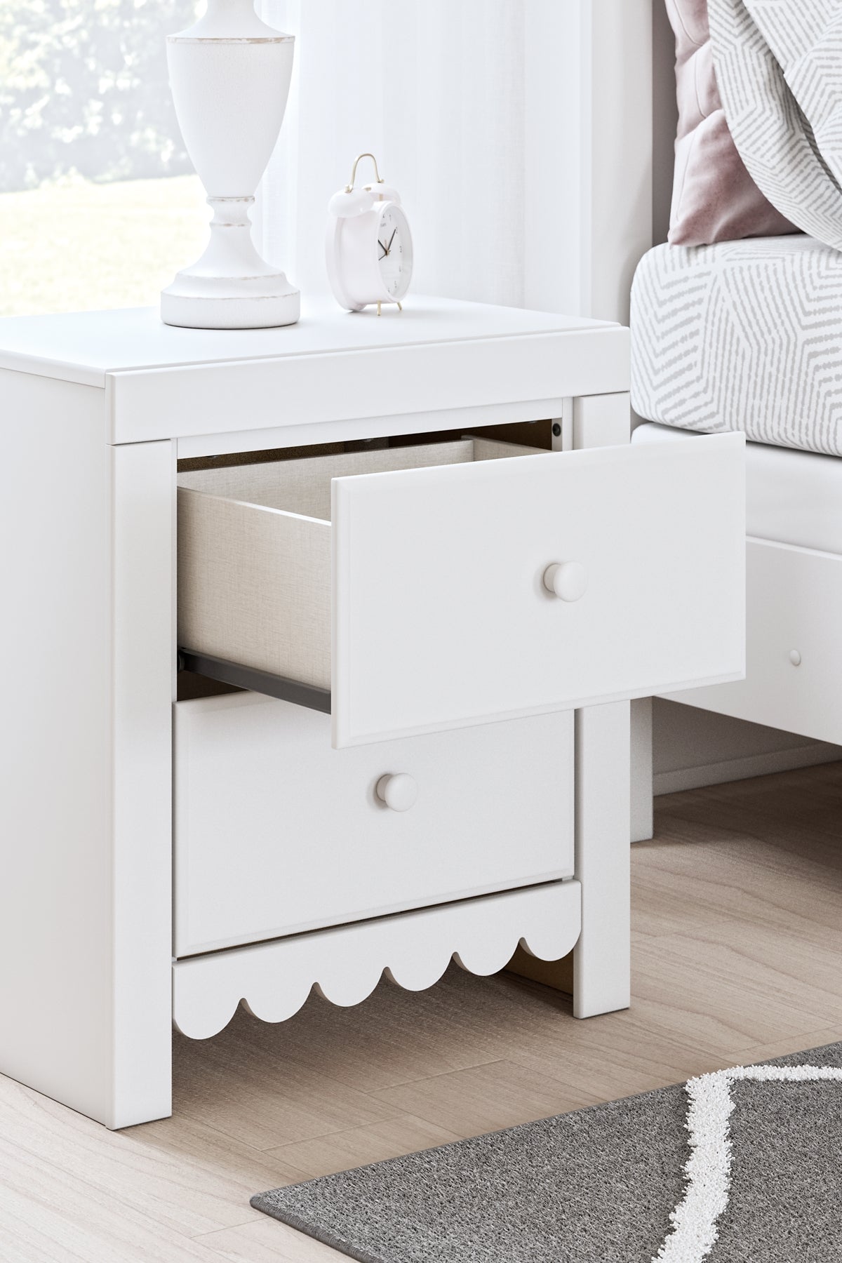 Mollviney Panel Bed With Mirrored Dresser And Nightstand
