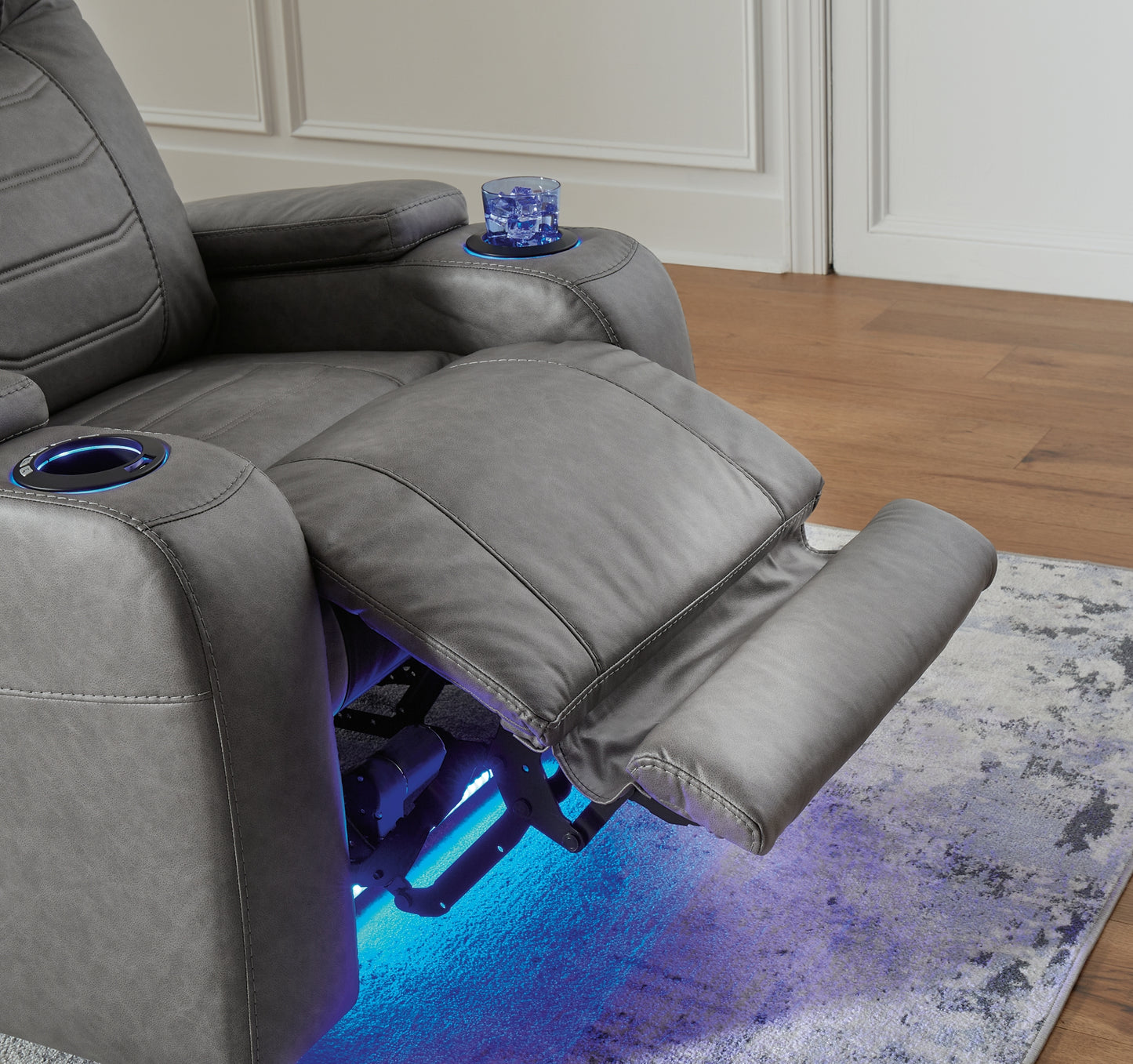 Sillón reclinable eléctrico Schooner Rocks con reposacabezas ajustable