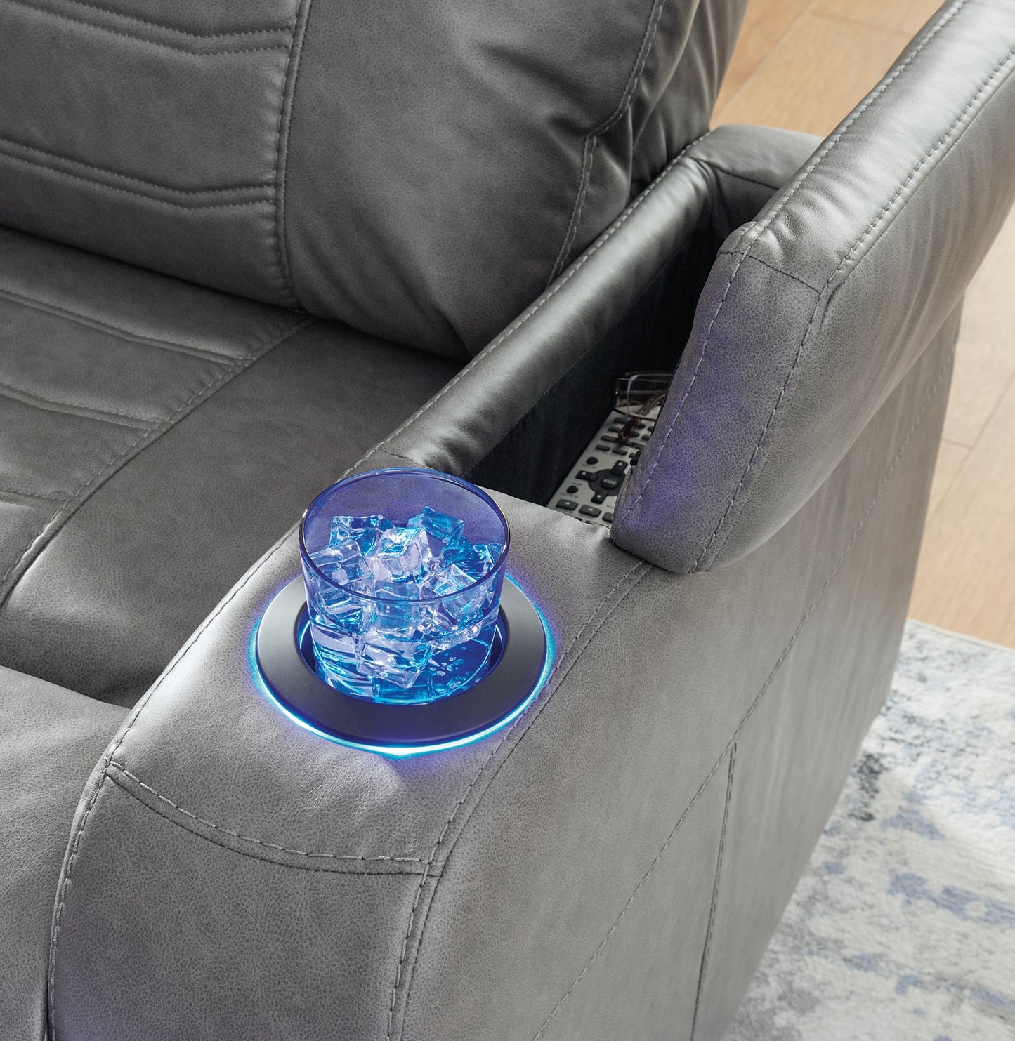 Sillón reclinable eléctrico Schooner Rocks con reposacabezas ajustable
