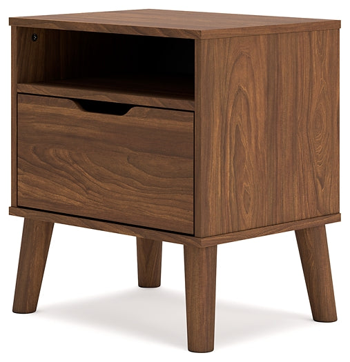 Fordmont Panel Headboard With Dresser And Nightstand