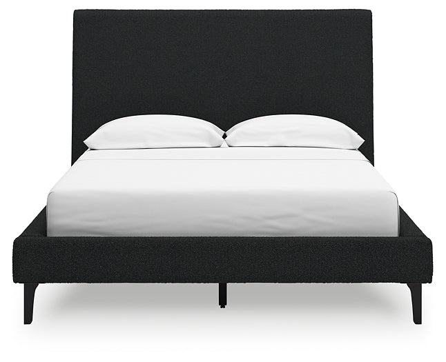 Cama tapizada Cadmori con tocador con espejo